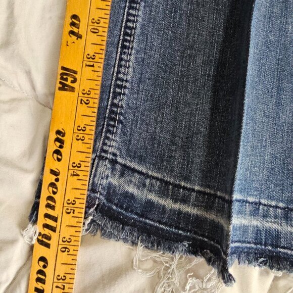 EUC LIKE NEW ARIAT DENIM TROUSER LIGHT WASH SIZE 31 L - Picture 15 of 15